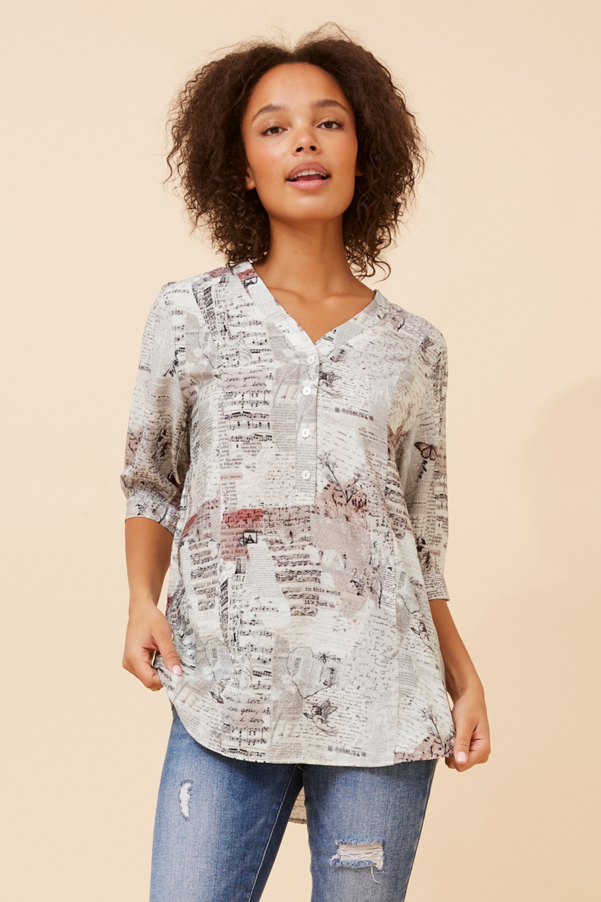 REISA PATCHWORK PRINT TOP