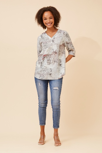 REISA PATCHWORK PRINT TOP