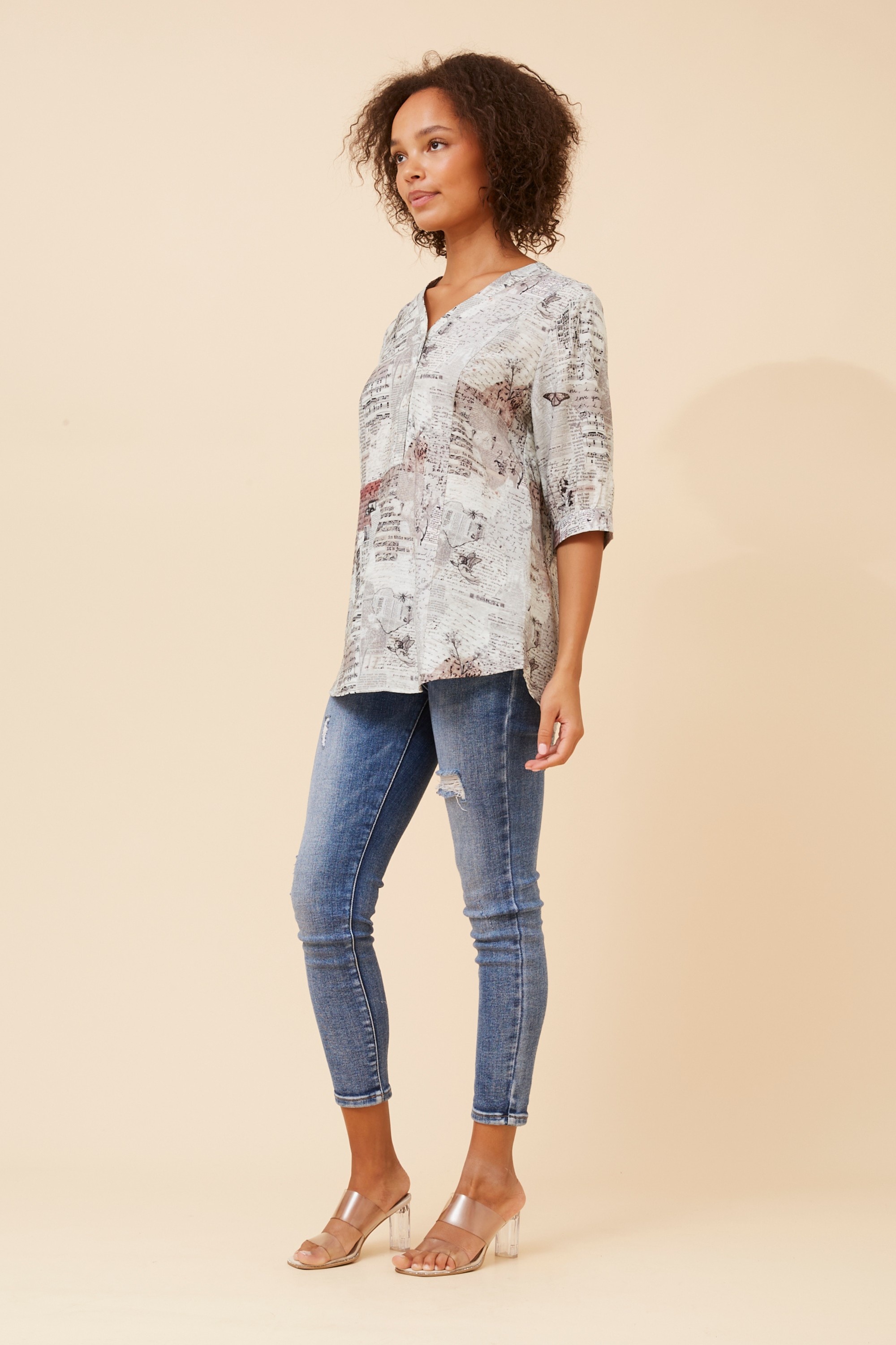 REISA PATCHWORK PRINT TOP