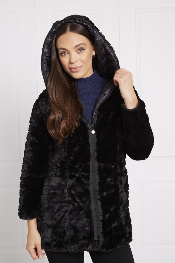 REVERSIBLE PUFFER AND FAUX FUR COAT REVERSIBLE PUFFER AND FAUX FUR COAT