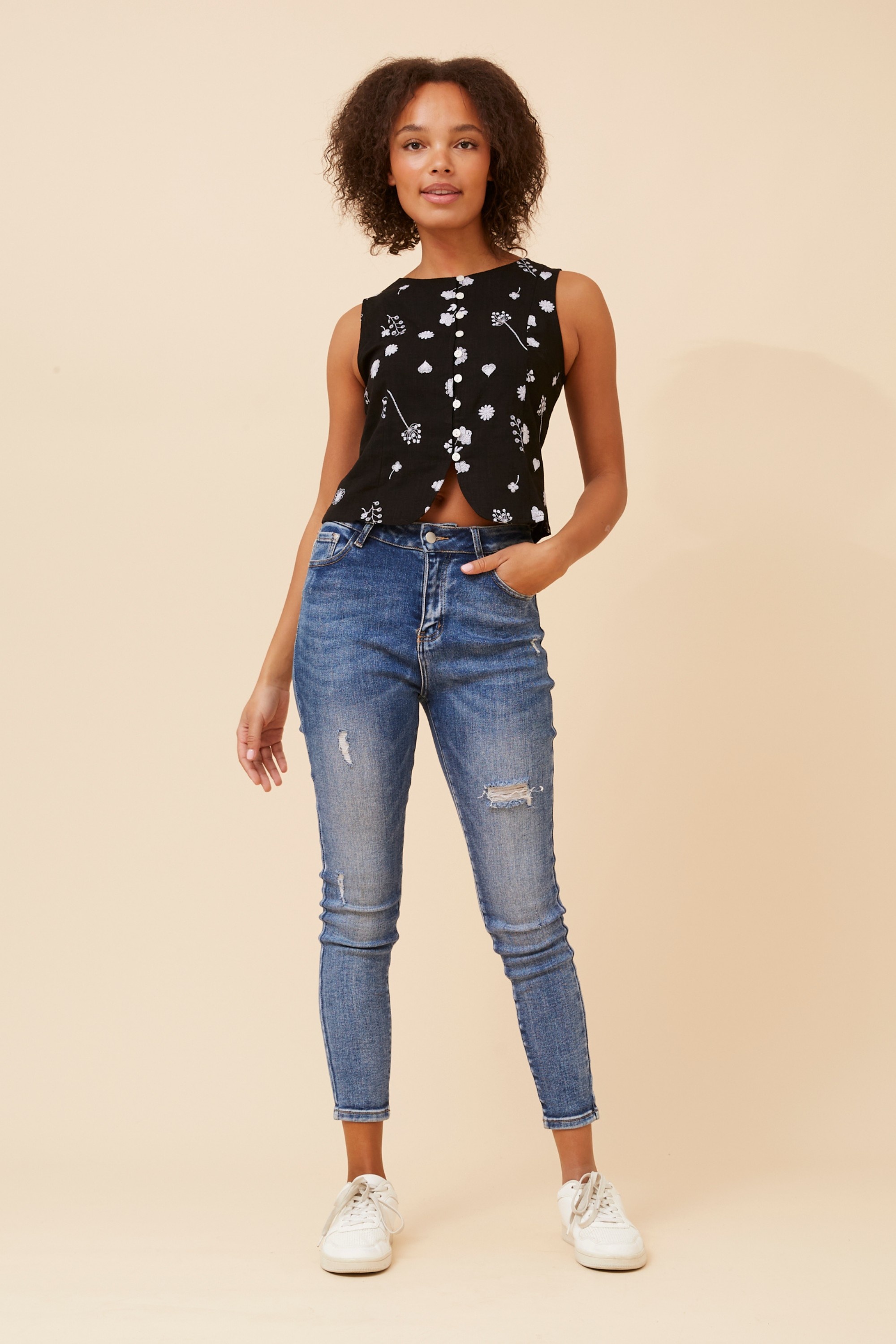 ROCH FLORAL EMBROIDERED VEST