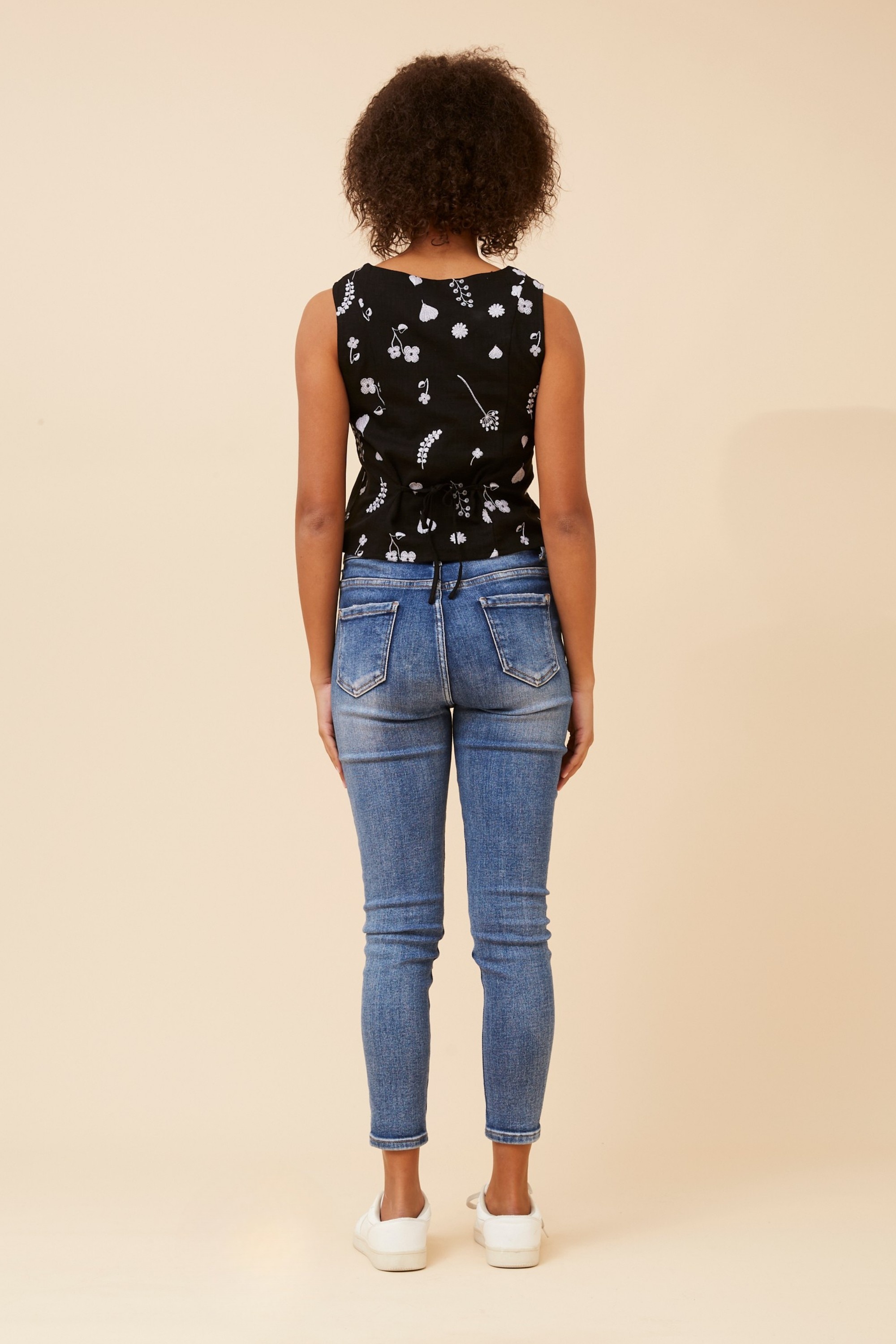 ROCH FLORAL EMBROIDERED VEST