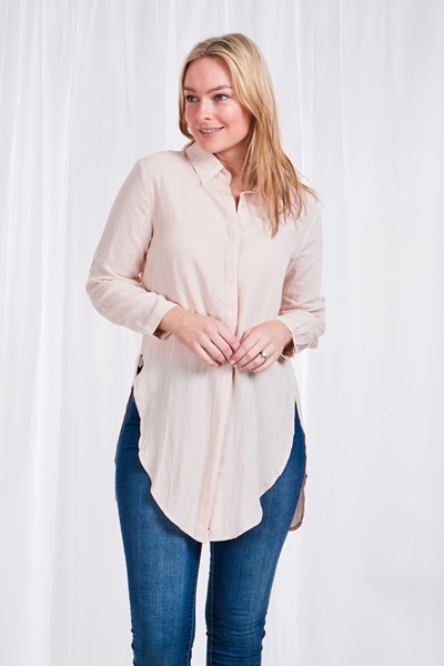 Roll-up sleeve longline shirt