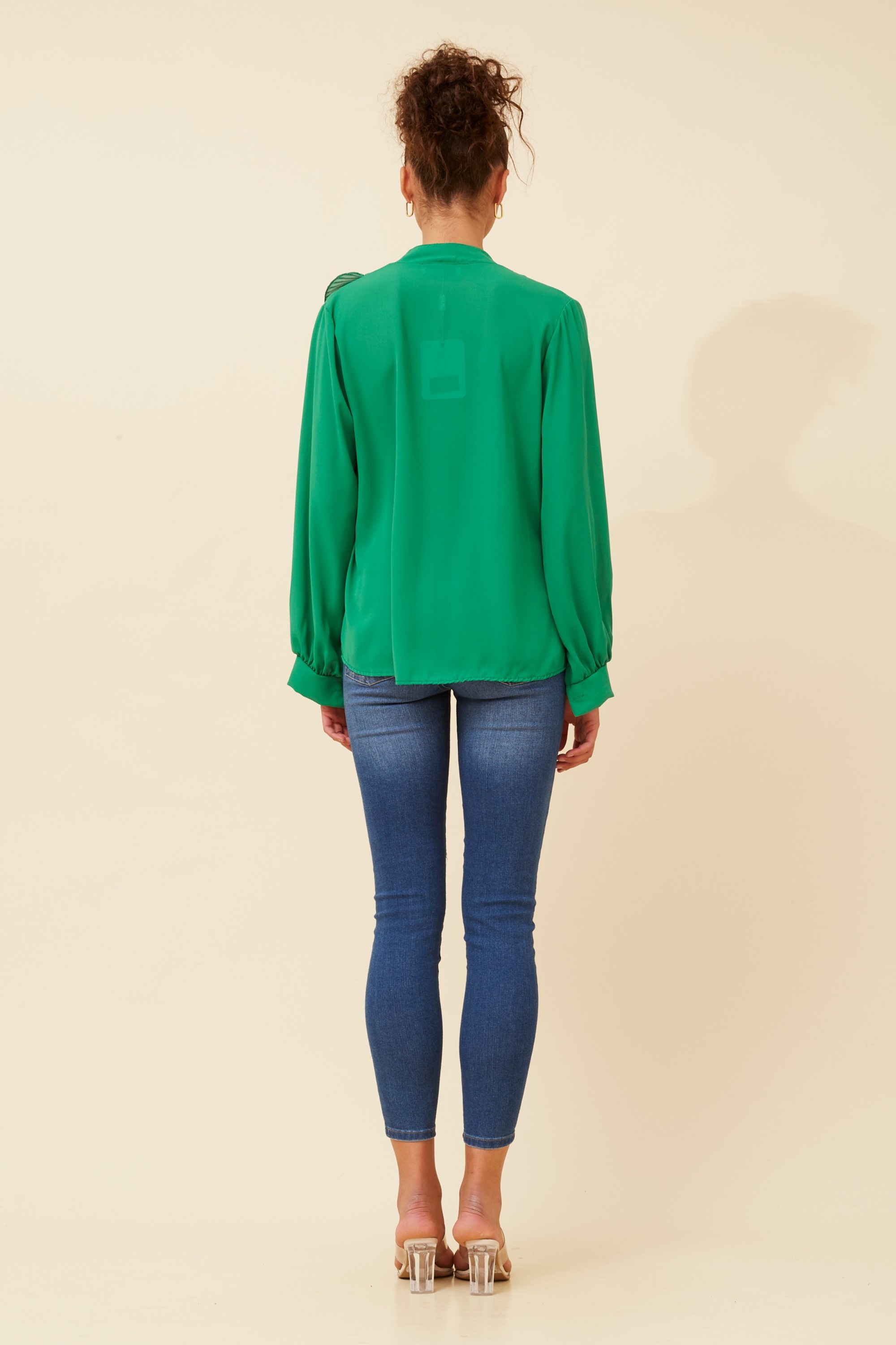 ROMILIA RUFFLE BLOUSE