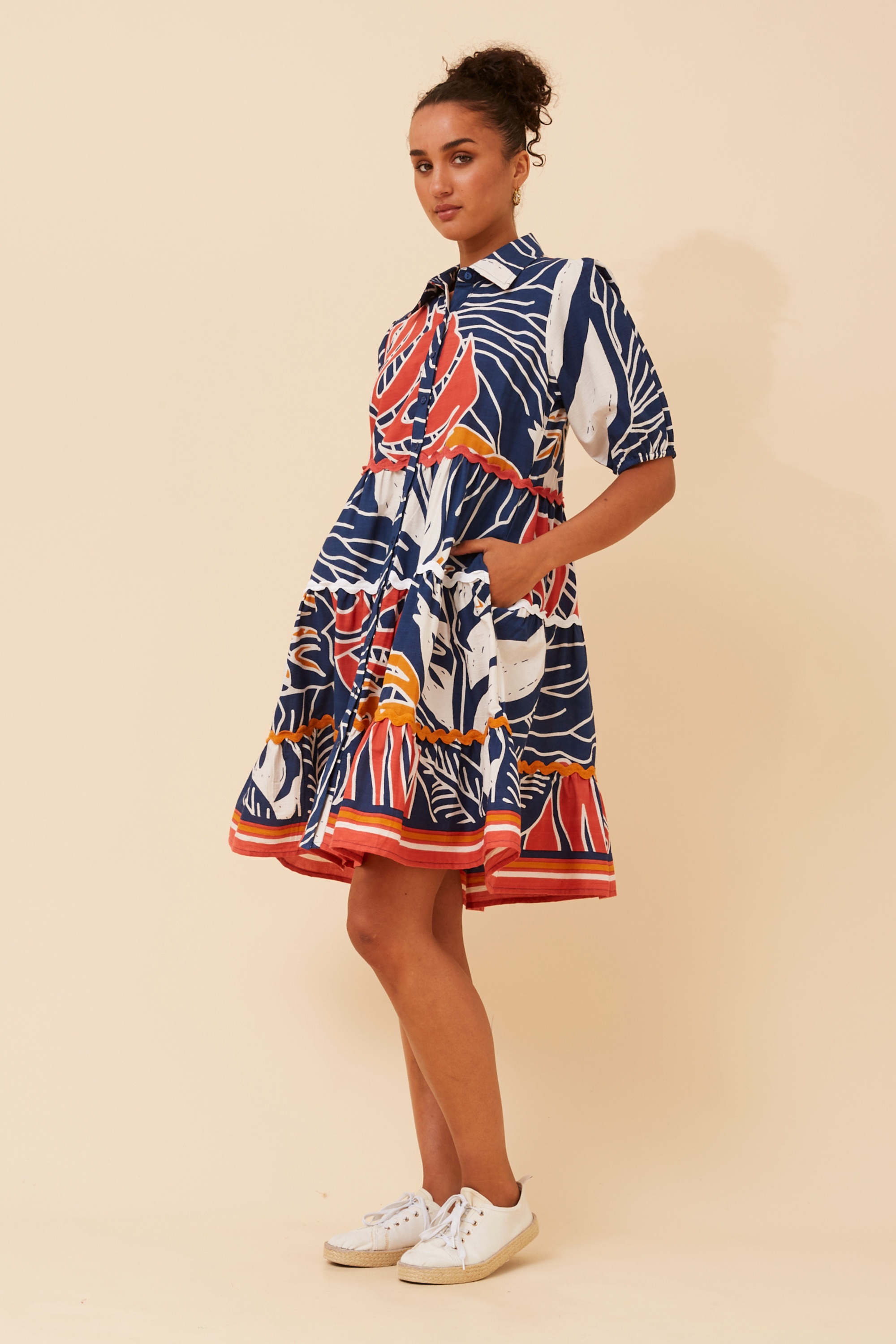 RONIKA ABSTRACT PRINT DRESS