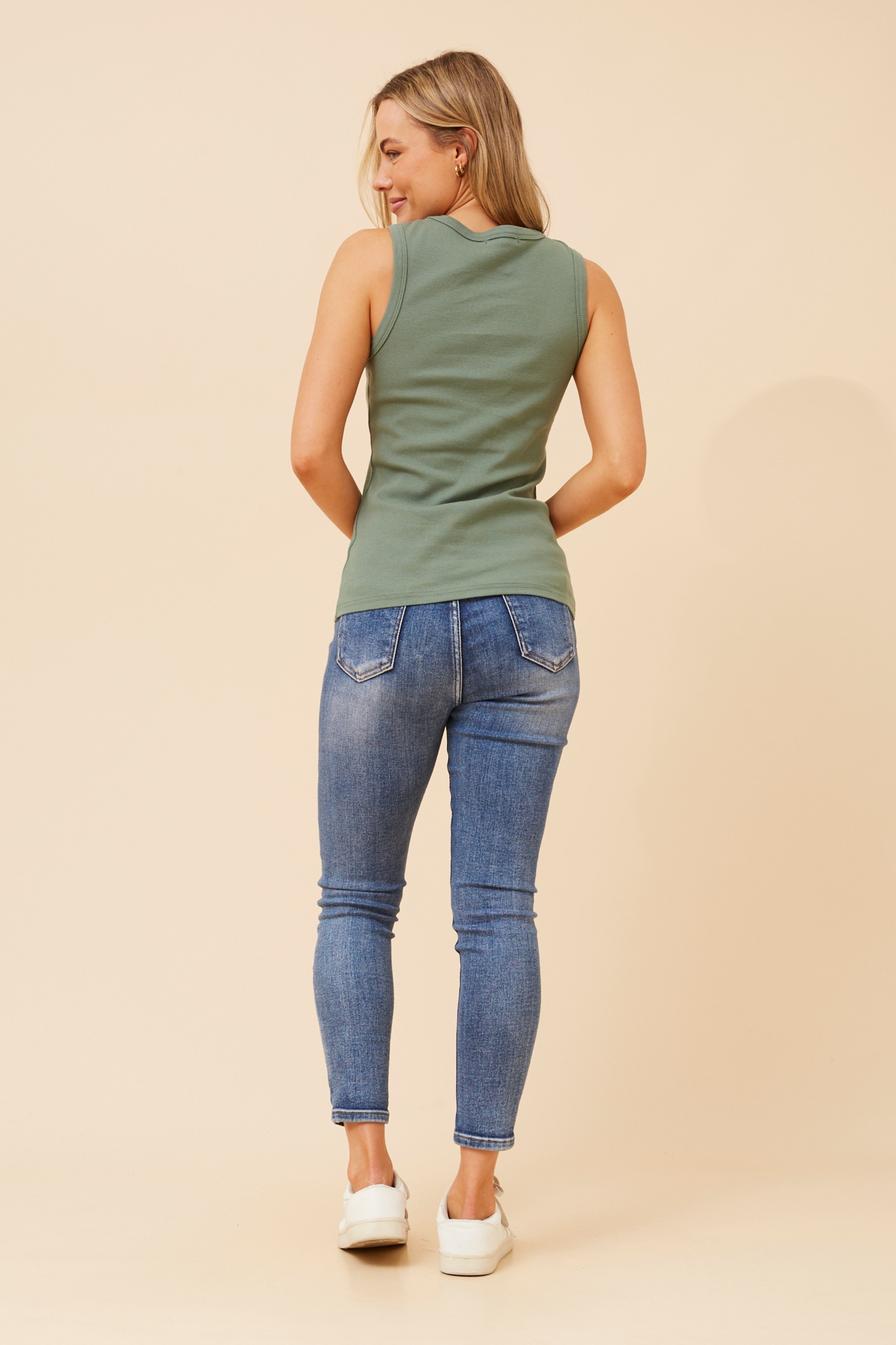 ROSEMARY RIBBED SINGLET