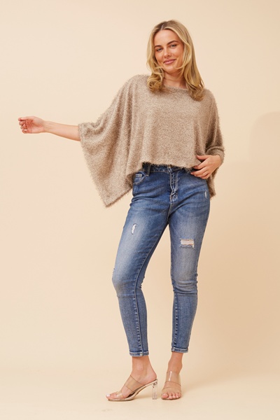 RUSHANA EYELASH YARN TOP