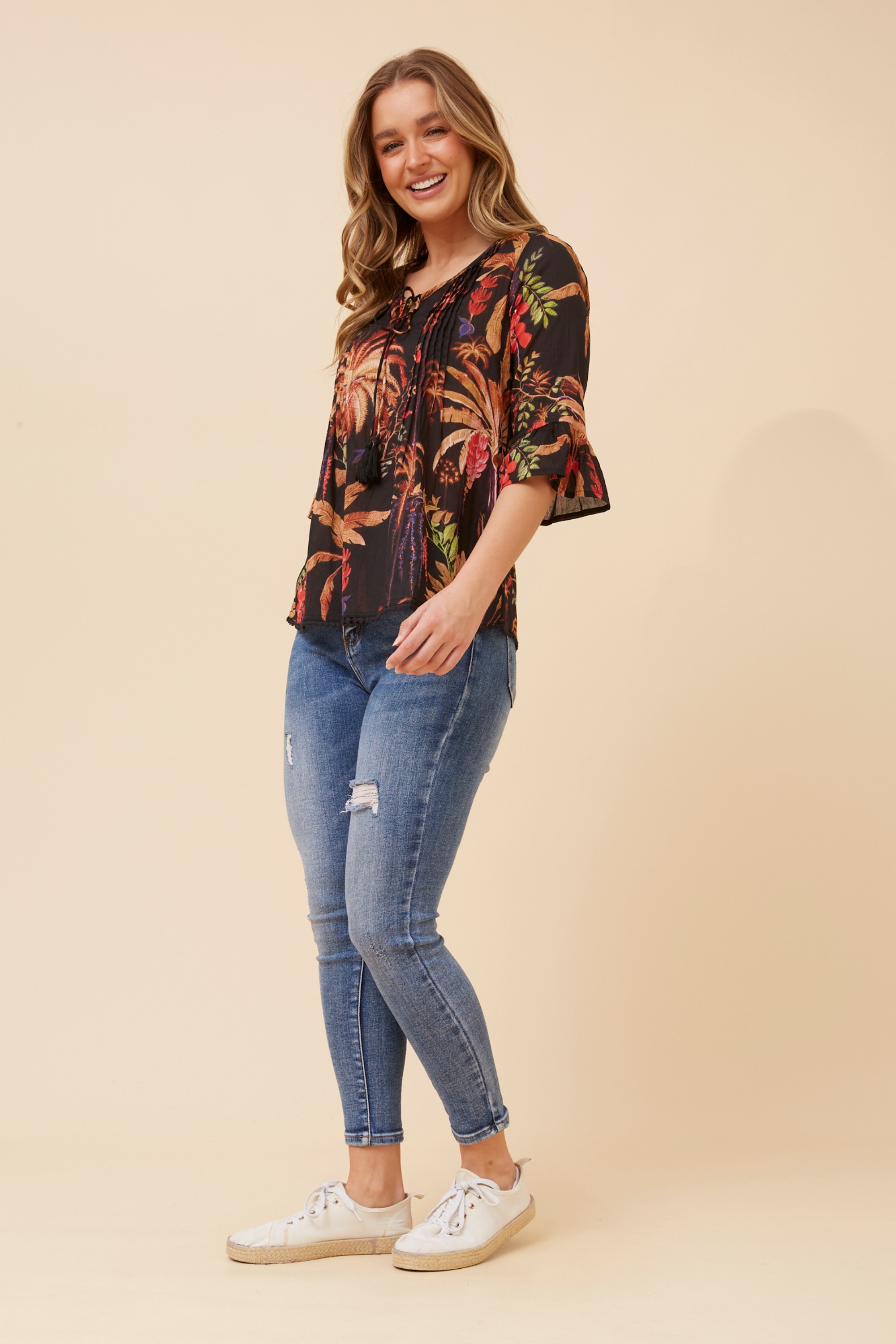 SAIRA LEAF PRINT TOP
