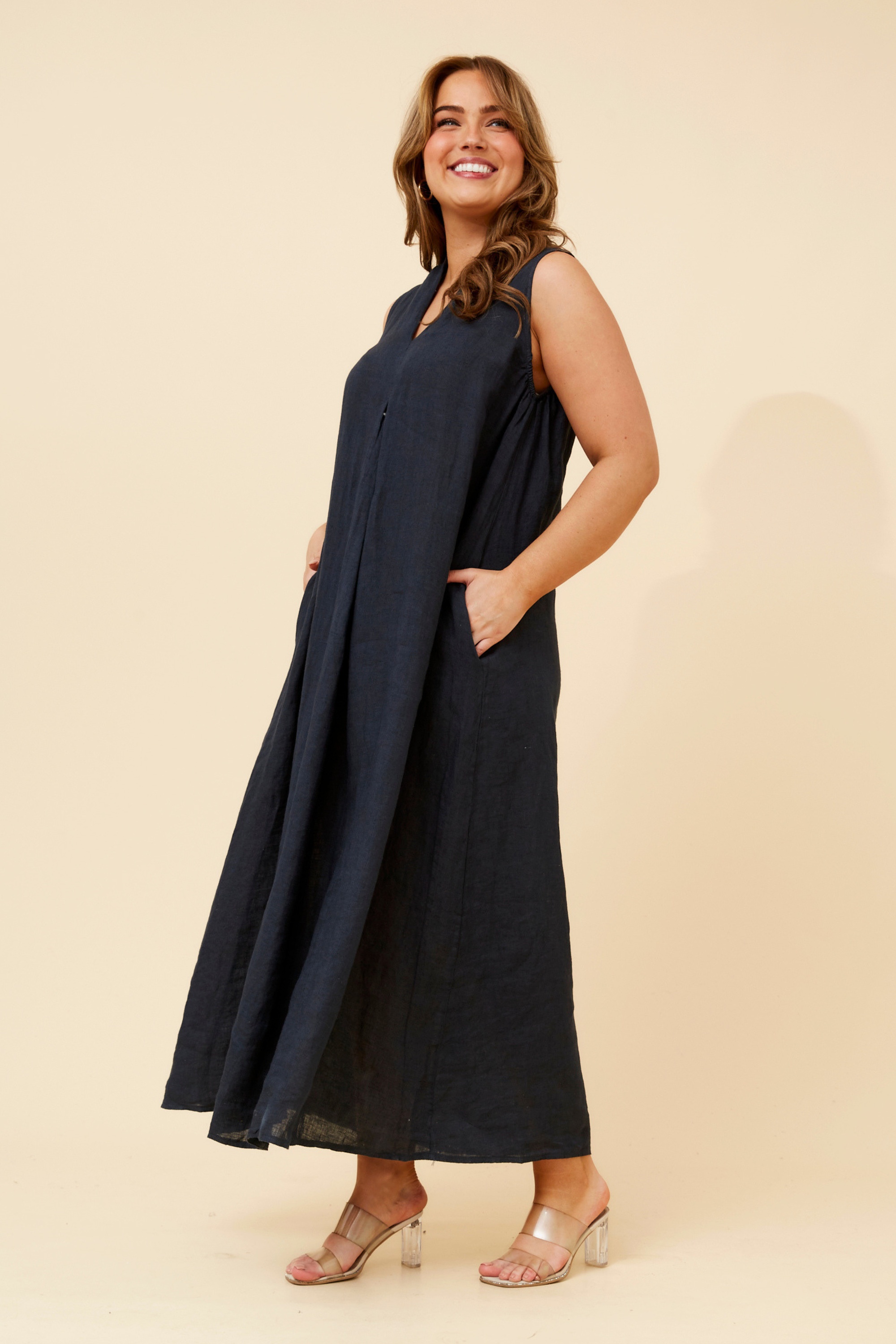 SARIAH LINEN MAXI DRESS