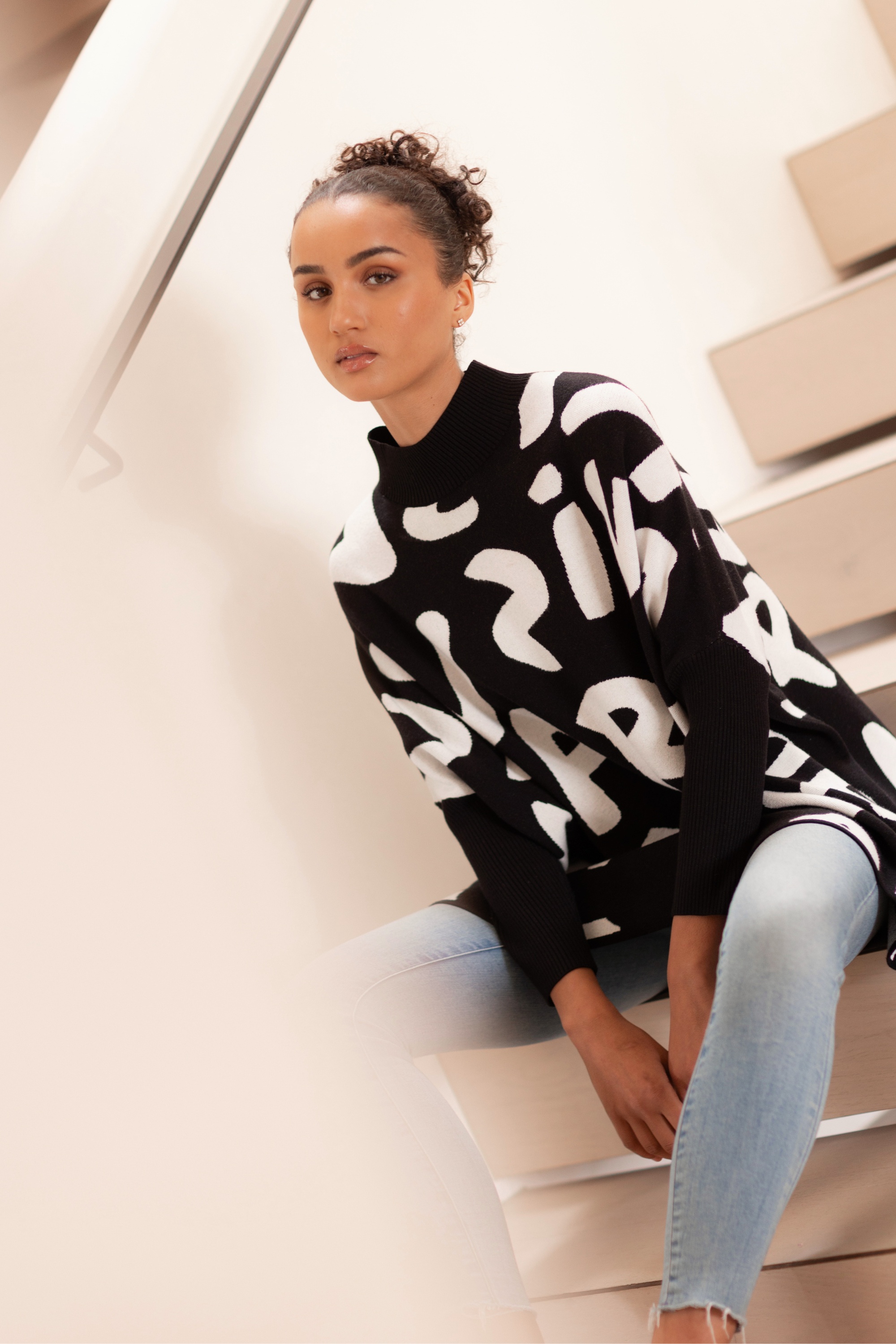 SENEKA ABSTRACT PRINT KNIT PULLOVER