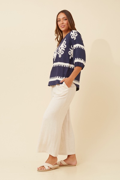 SHAE BORDER PRINT TOP