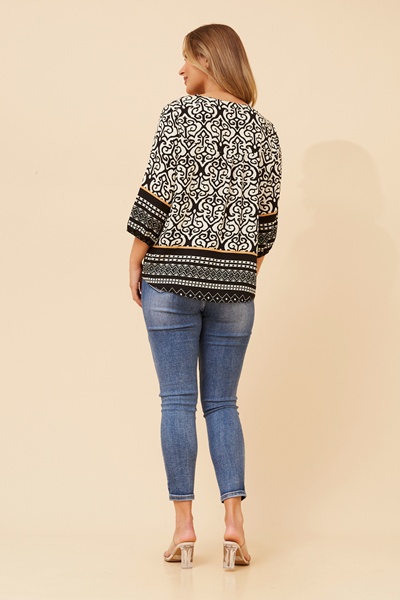 SHAE BORDER PRINT TOP