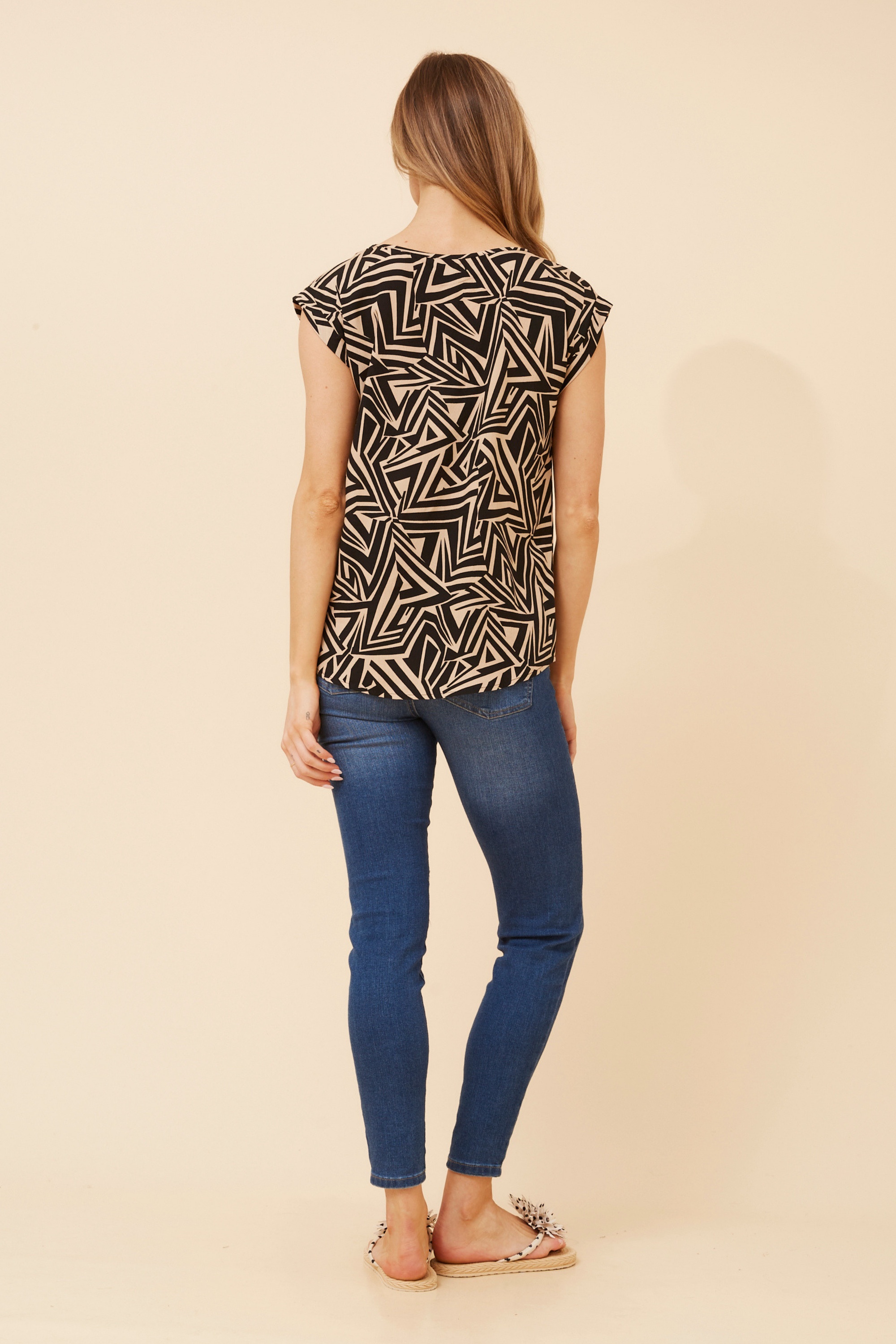SHELLY ABSTRACT PRINT TOP