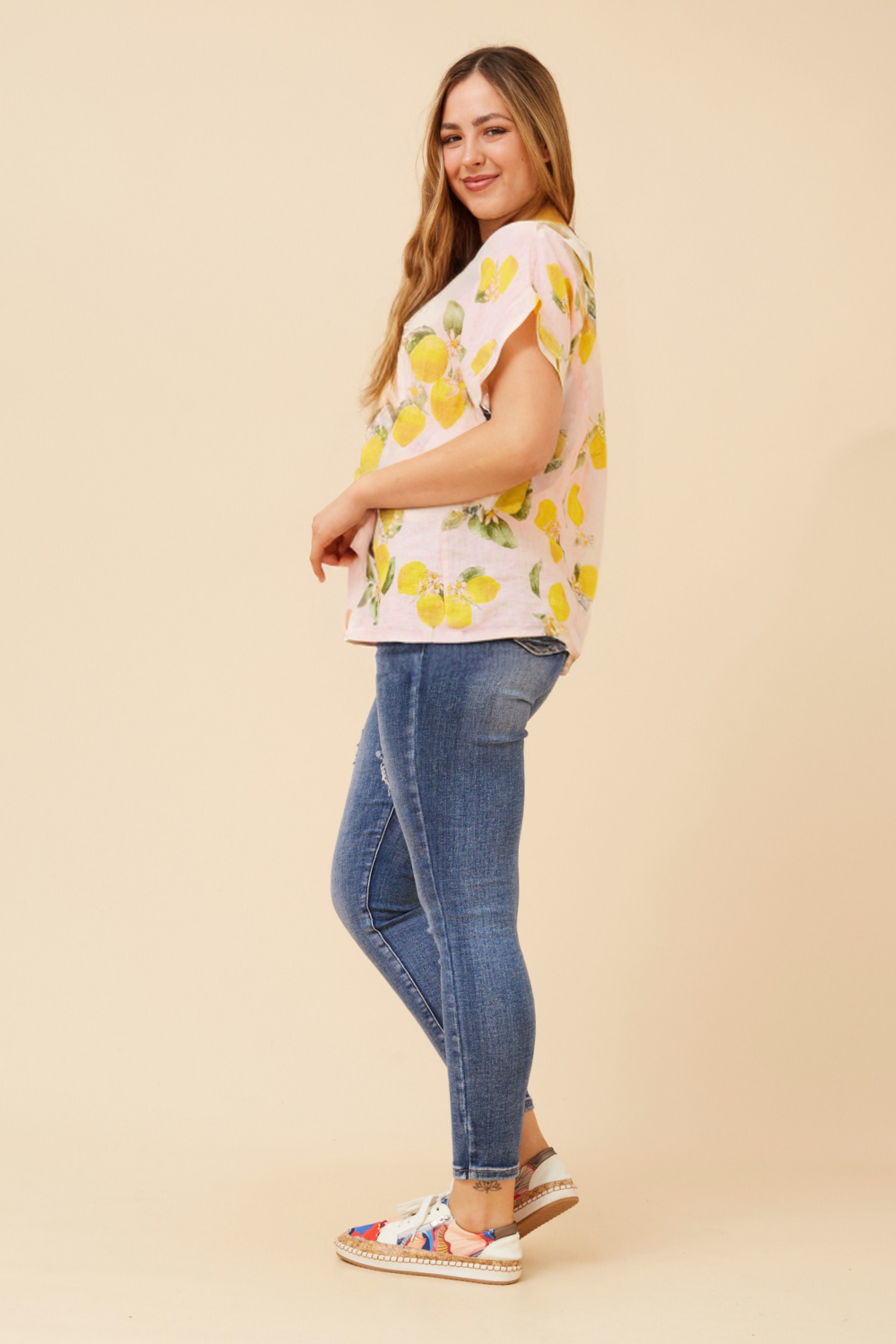 SIGRID LEMON PRINT LINEN TOP