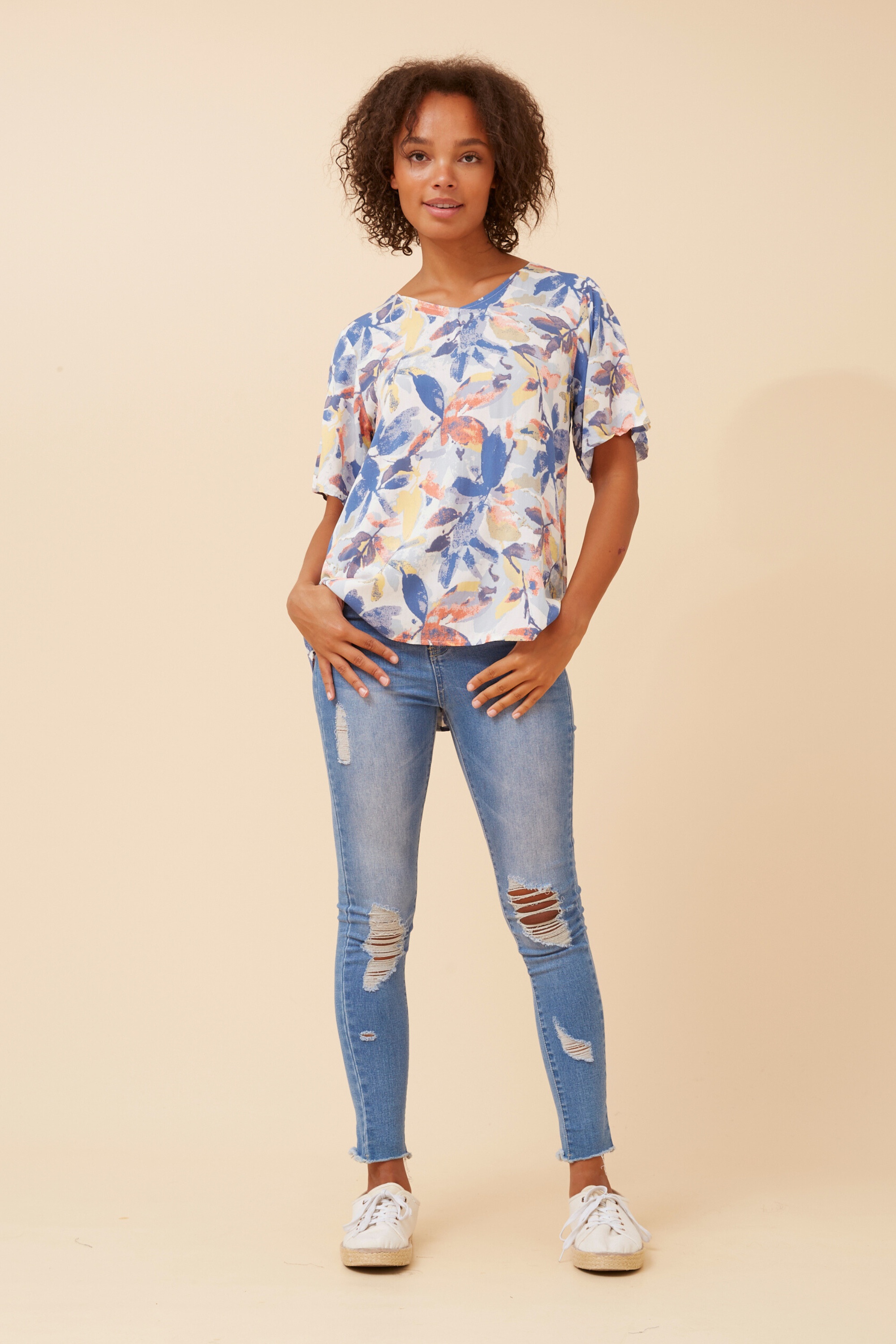 SONIA LEAF PRINT TOP