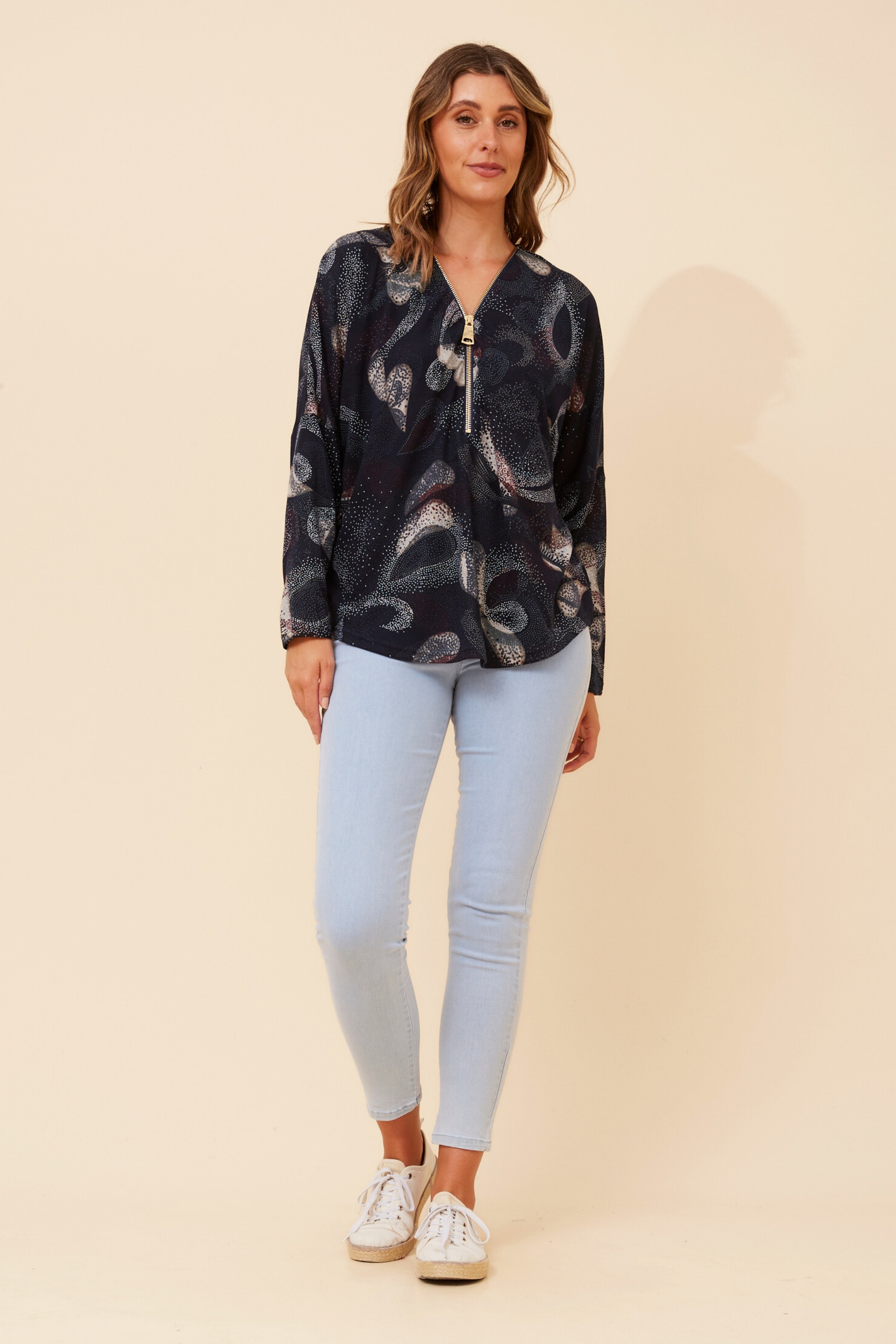 SUVI ABSTRACT PRINT TOP