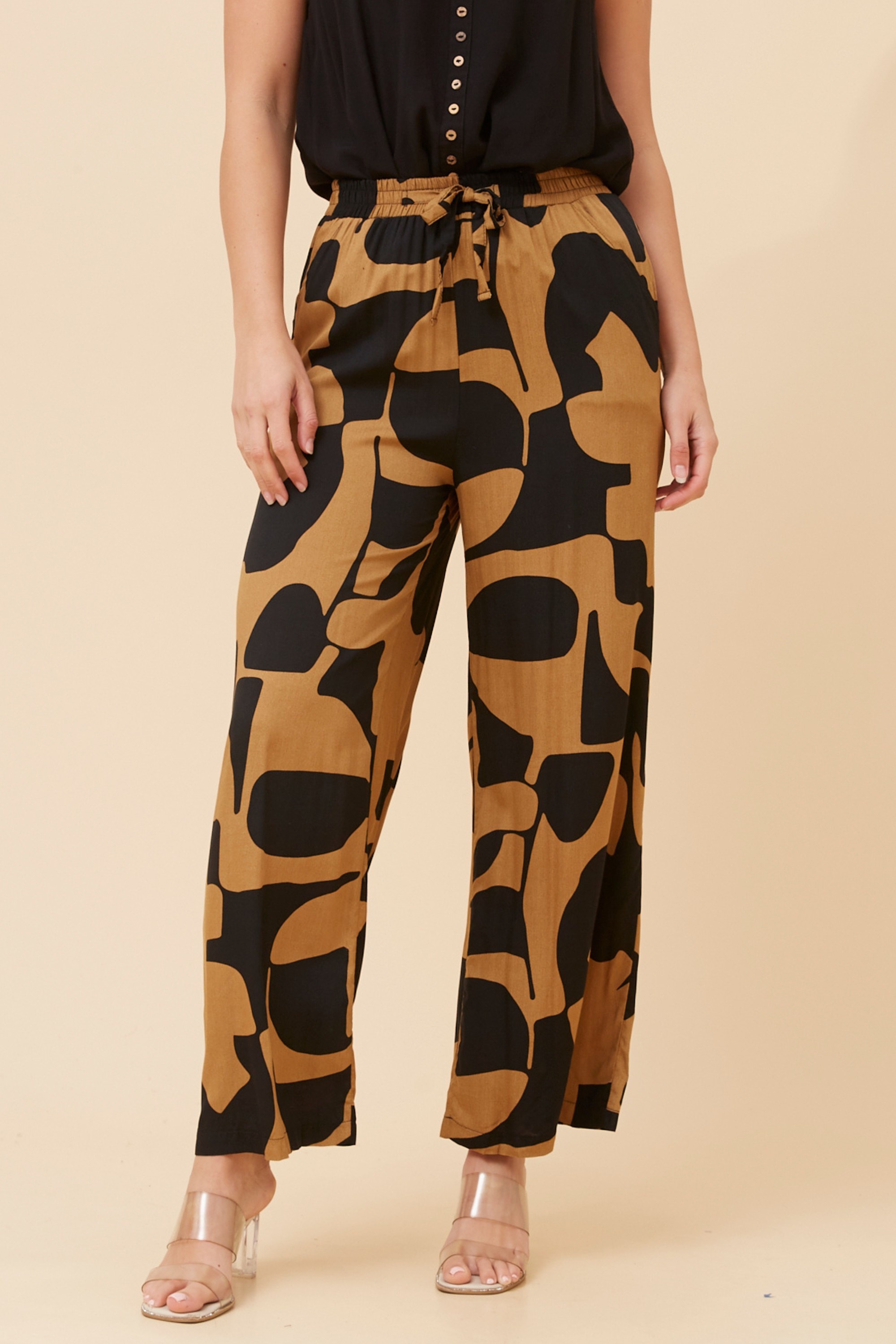 SUZZEL ABSTRACT PRINT PANTS
