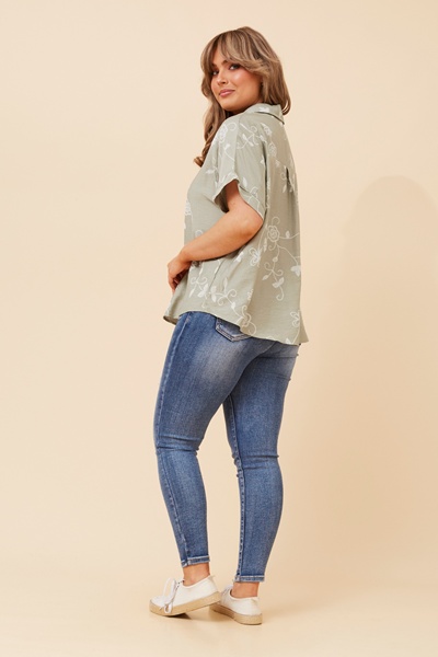 TAVIANA FLORAL EMBROIDERED TOP