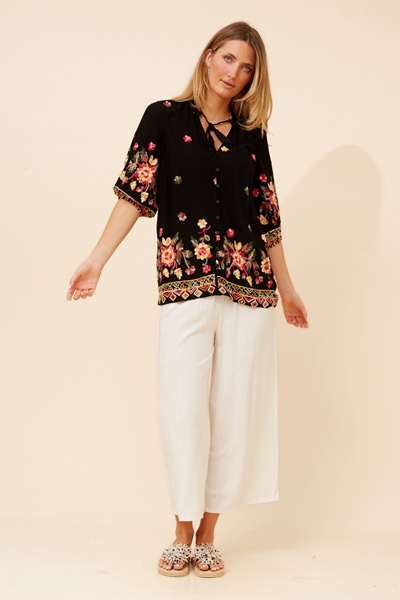 TAYLEN FLORAL EMBROIDERED TOP