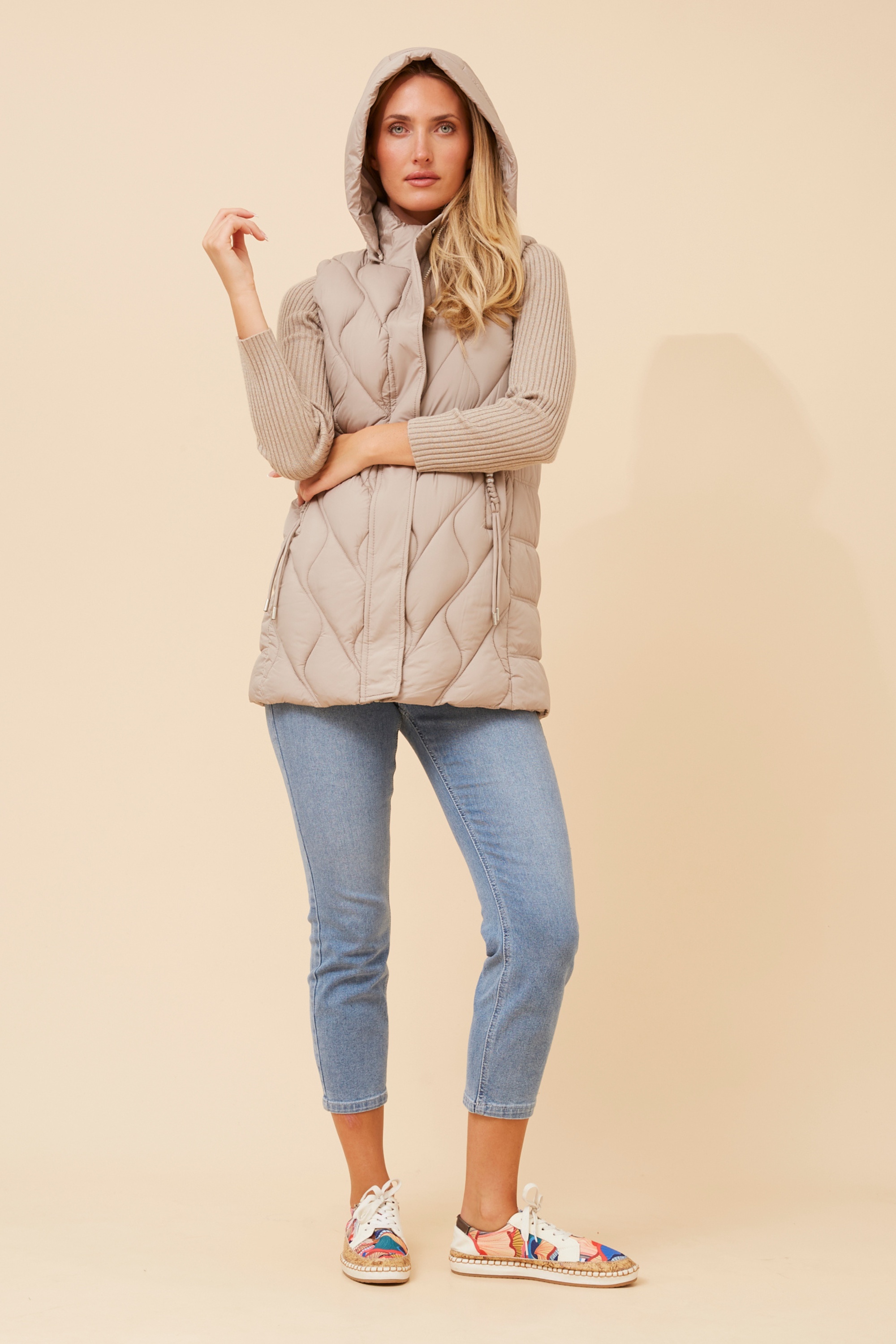 TILBA SOLID PUFFER VEST