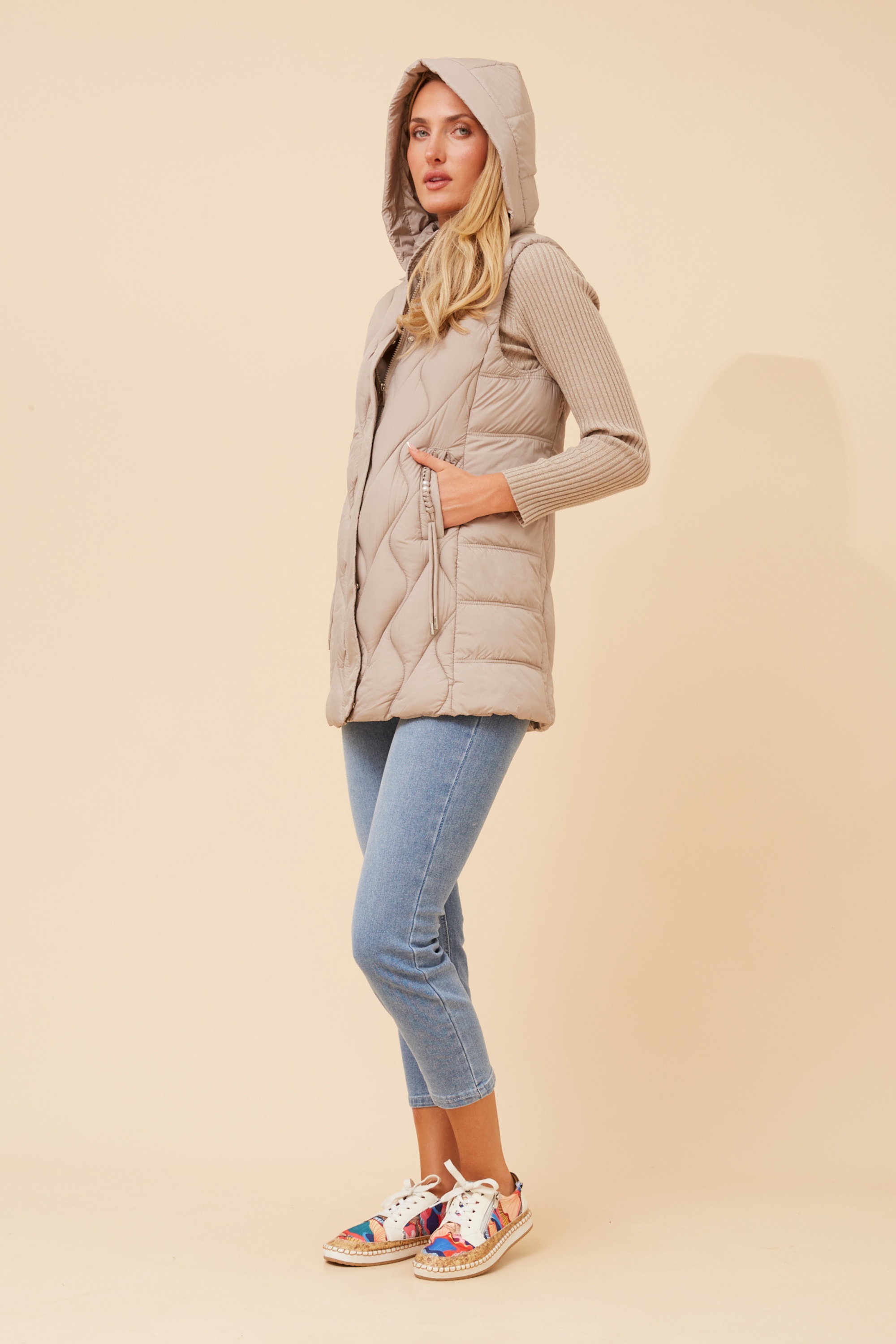 TILBA SOLID PUFFER VEST