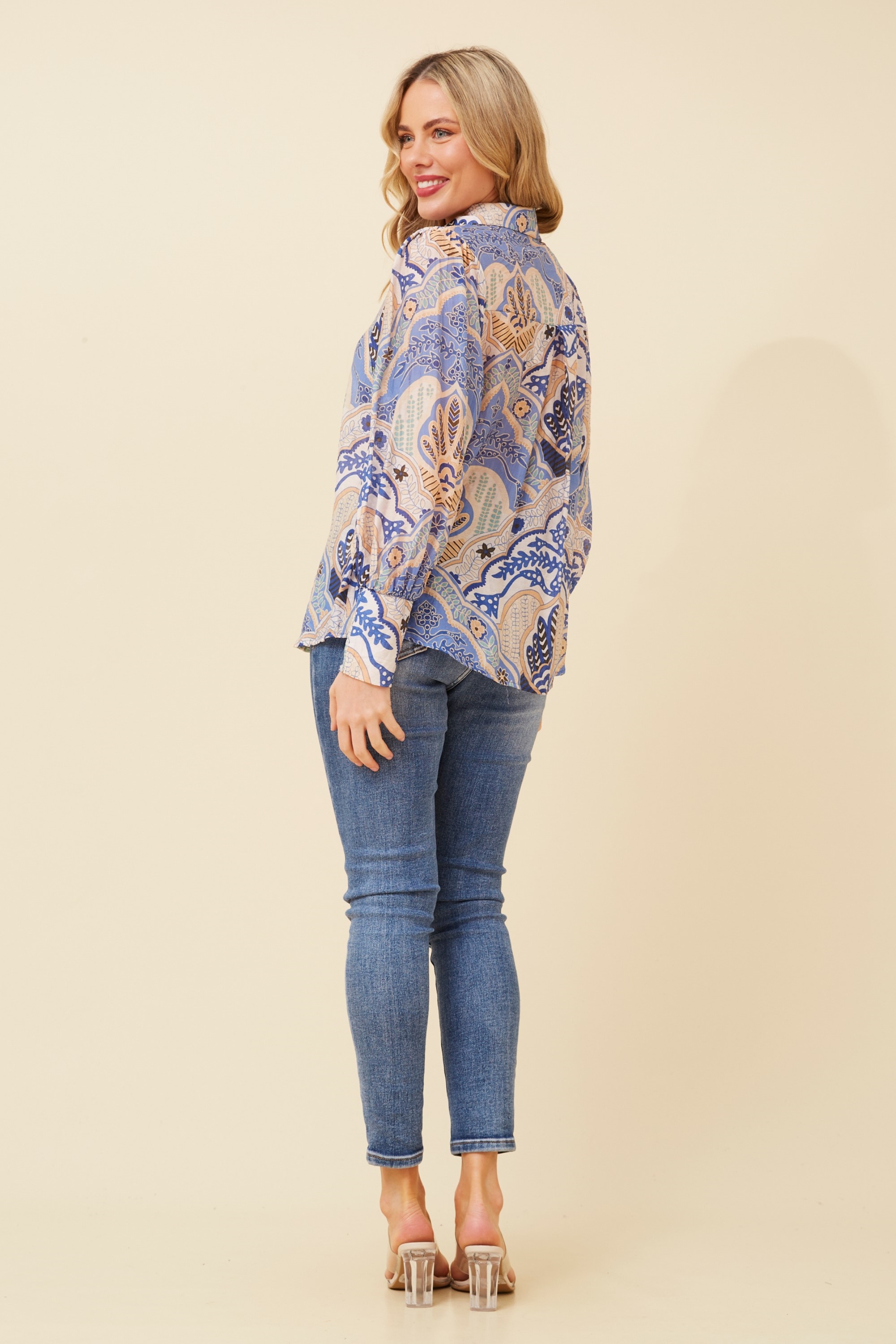 VELLE ABSTRACT PRINT SHIRT