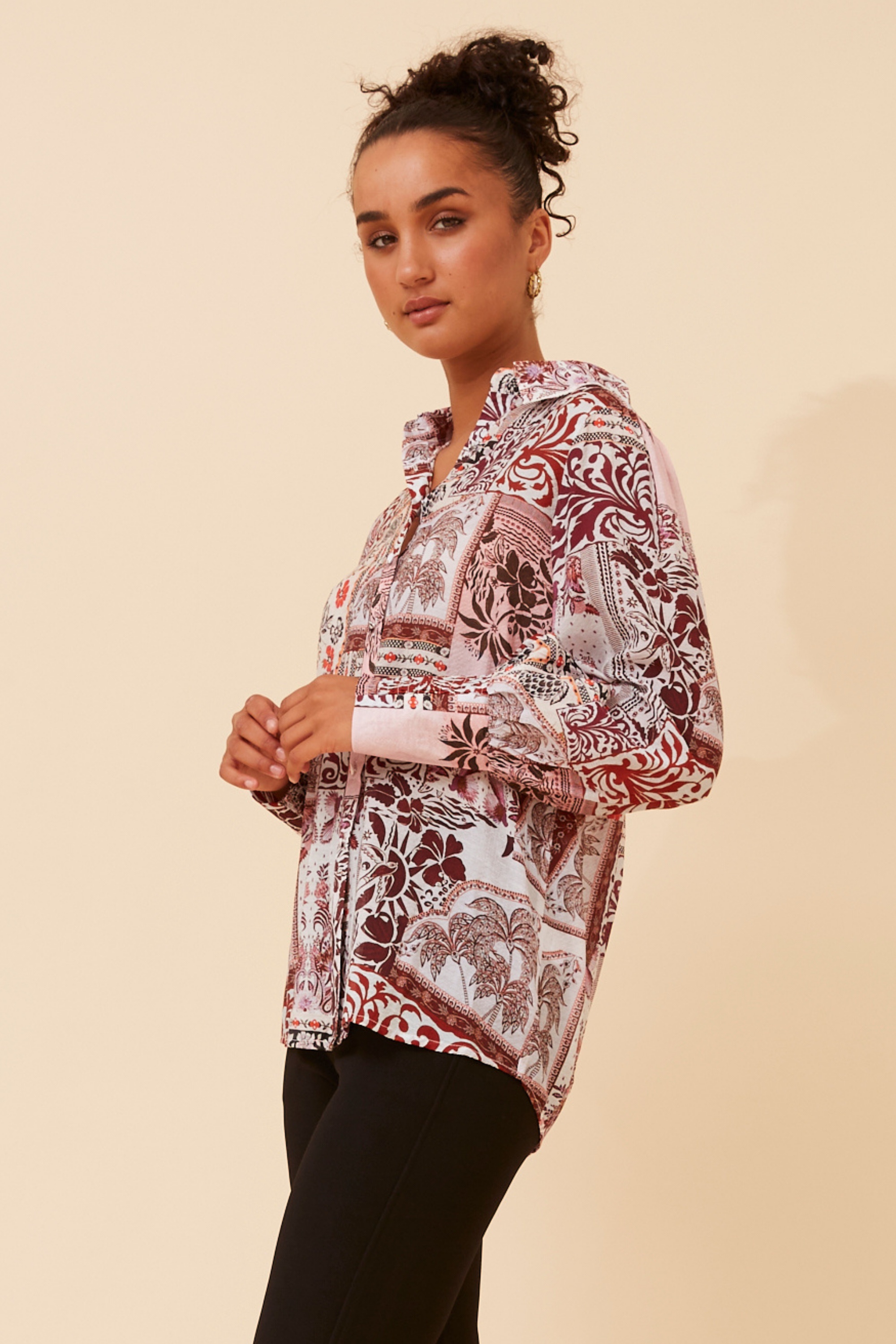 VELLE ABSTRACT PRINT SHIRT