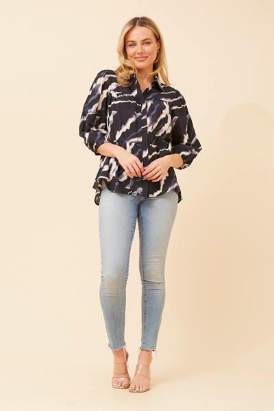 VONDA ABSTRACT PRINT SHIRT