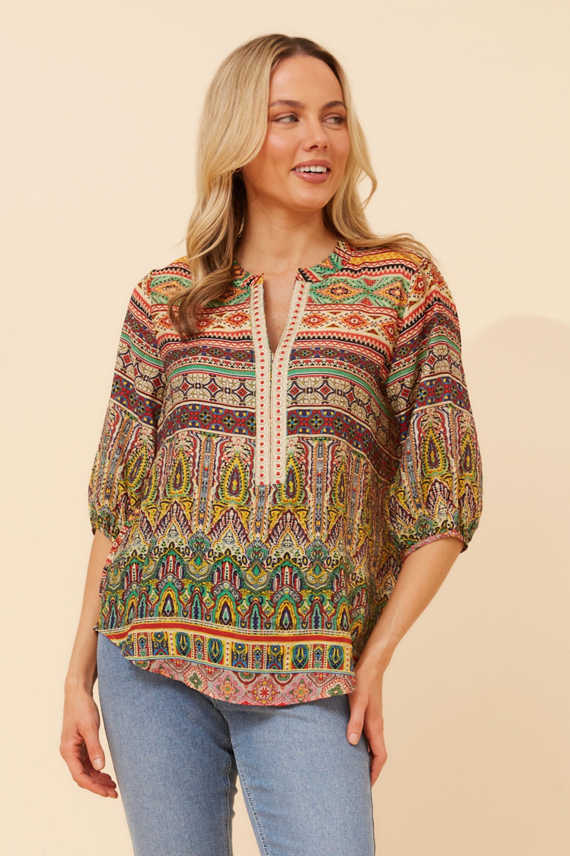 YANAE BORDER PRINT TOP