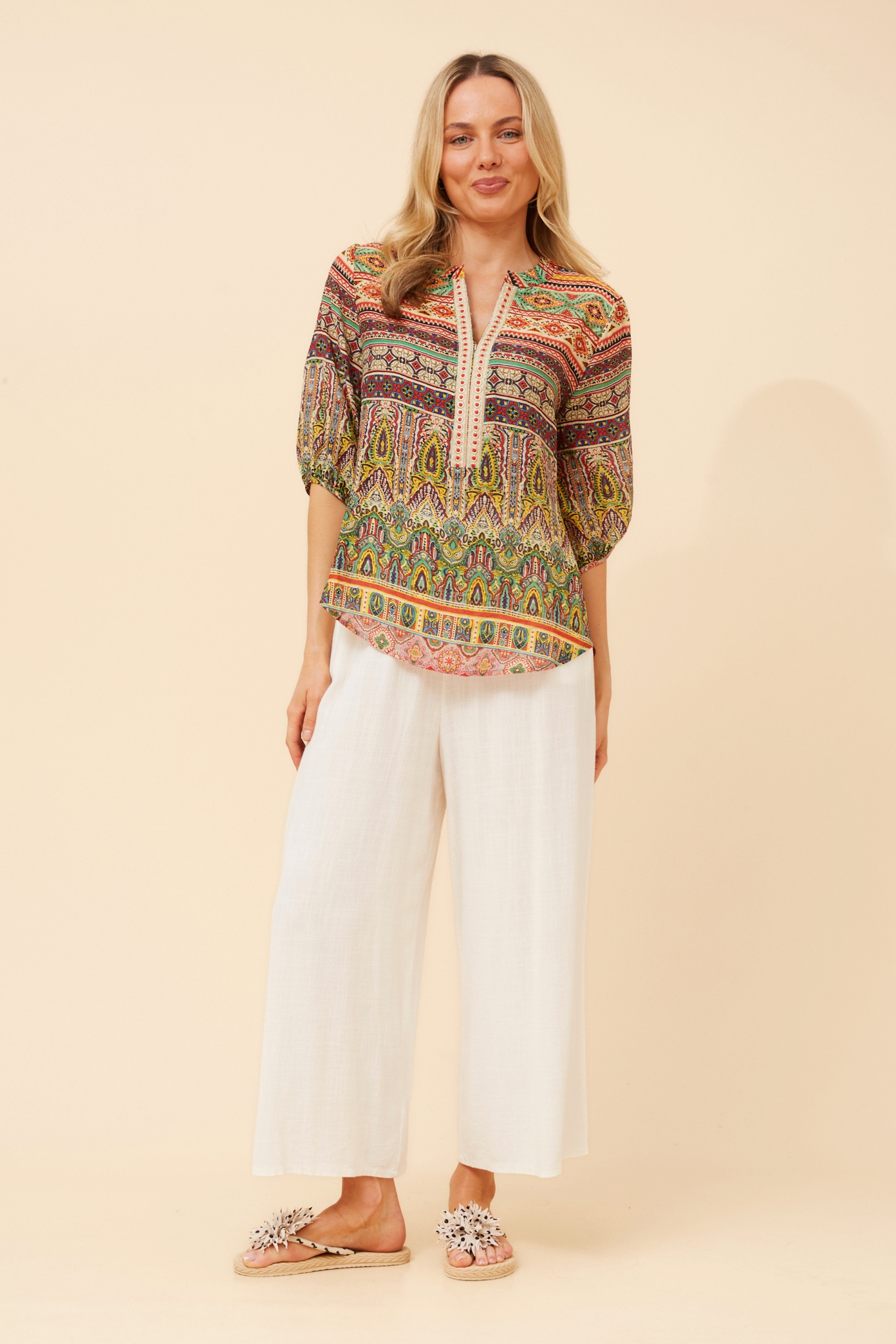 YANAE BORDER PRINT TOP