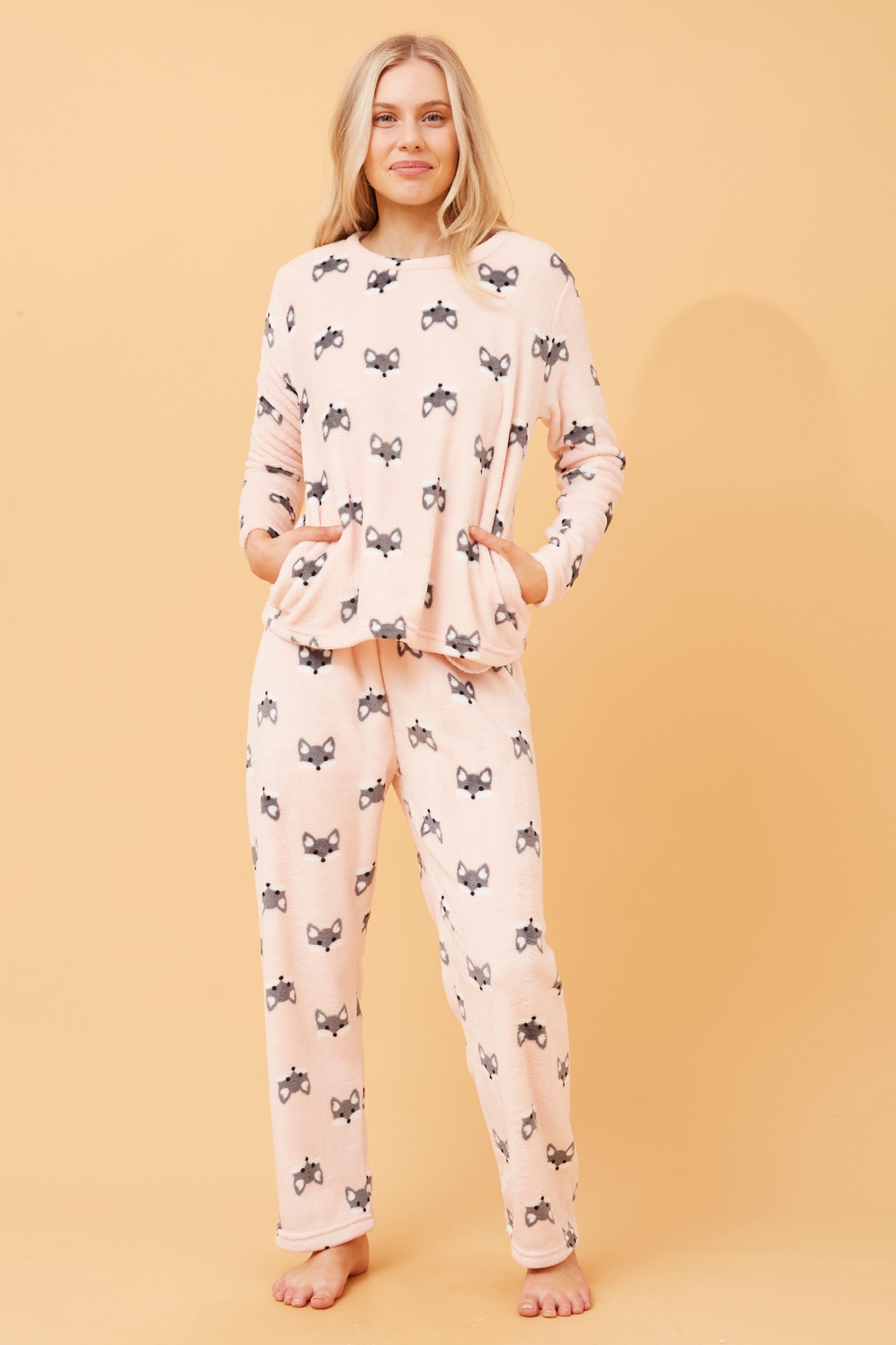 ZEN FOX PRINT PLUSH PYJAMA SET